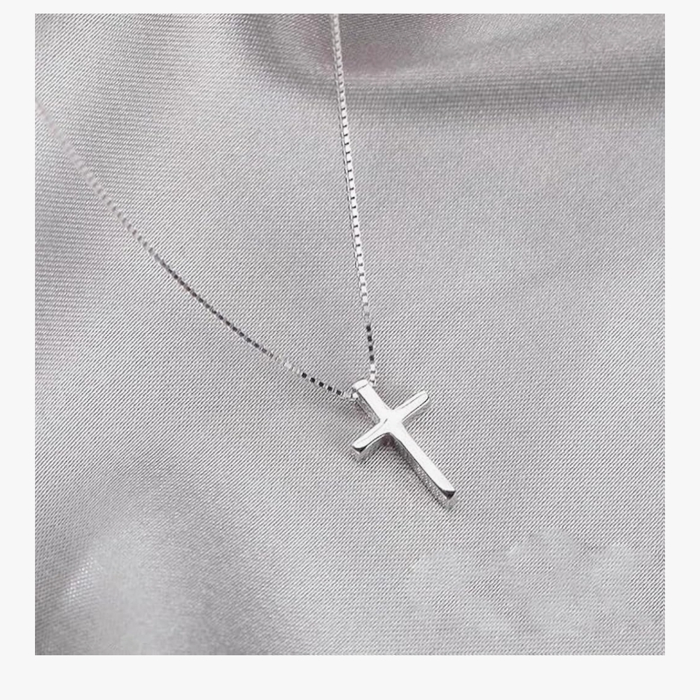Elegant Silver Cross Necklace - Picture 6 of 6